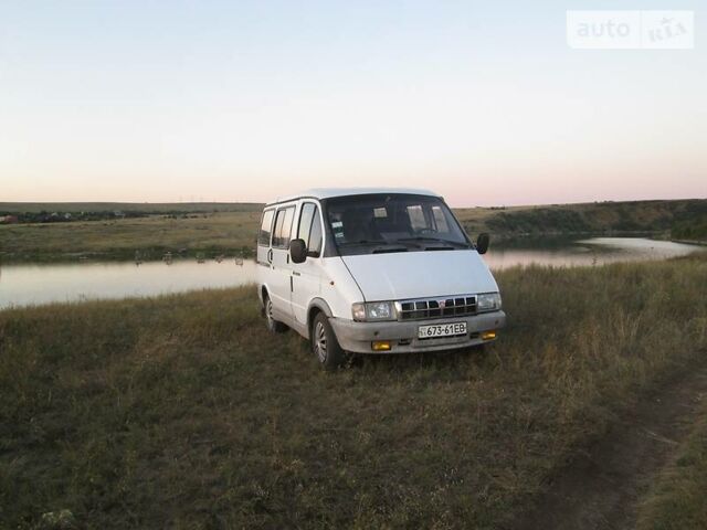 Белый ГАЗ 2217 Соболь, объемом двигателя 2.5 л и пробегом 60 тыс. км за 3500 $, фото 1 на Automoto.ua