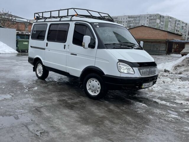 Белый ГАЗ 2310 Соболь, объемом двигателя 2.5 л и пробегом 201 тыс. км за 3000 $, фото 1 на Automoto.ua