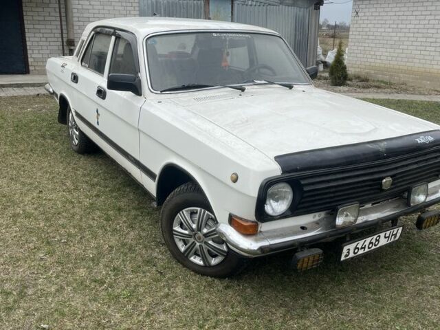 Белый ГАЗ 24-10 Волга, объемом двигателя 0 л и пробегом 63 тыс. км за 900 $, фото 1 на Automoto.ua