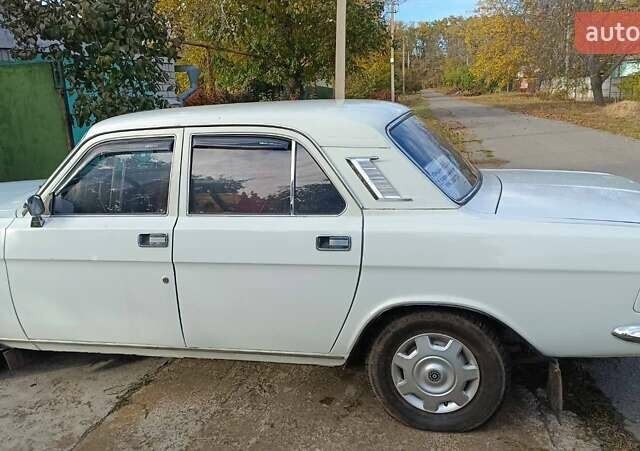 Белый ГАЗ 24-10 Волга, объемом двигателя 2.4 л и пробегом 100 тыс. км за 1429 $, фото 1 на Automoto.ua