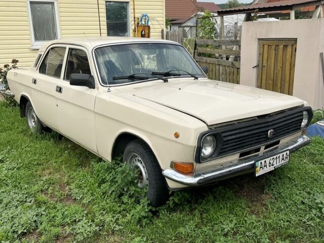 Белый ГАЗ 24-10 Волга, объемом двигателя 2.4 л и пробегом 40 тыс. км за 700 $, фото 1 на Automoto.ua