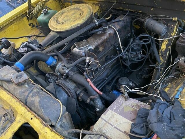 Жовтий ГАЗ 24-10 Волга, об'ємом двигуна 2.4 л та пробігом 1000 тис. км за 355 $, фото 1 на Automoto.ua