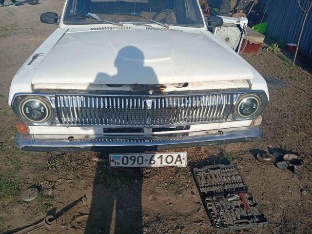 Белый ГАЗ 24, объемом двигателя 2.4 л и пробегом 200 тыс. км за 500 $, фото 1 на Automoto.ua