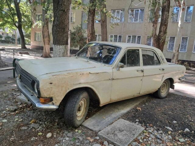 Белый ГАЗ 24, объемом двигателя 2.4 л и пробегом 245 тыс. км за 550 $, фото 1 на Automoto.ua