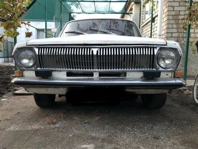 Белый ГАЗ 24, объемом двигателя 2.4 л и пробегом 82 тыс. км за 552 $, фото 1 на Automoto.ua