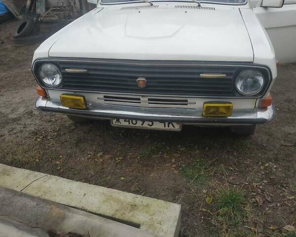 Белый ГАЗ 24 Волга, объемом двигателя 2.4 л и пробегом 200 тыс. км за 800 $, фото 1 на Automoto.ua