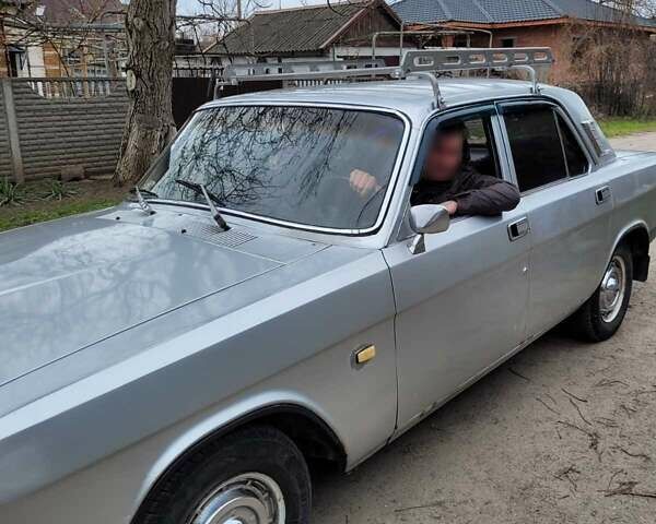 Серый ГАЗ 24 Волга, объемом двигателя 2.45 л и пробегом 100 тыс. км за 1000 $, фото 1 на Automoto.ua