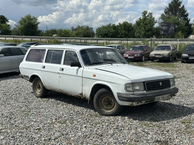 Білий ГАЗ 3102 Волга, об'ємом двигуна 2.4 л та пробігом 300 тис. км за 400 $, фото 1 на Automoto.ua