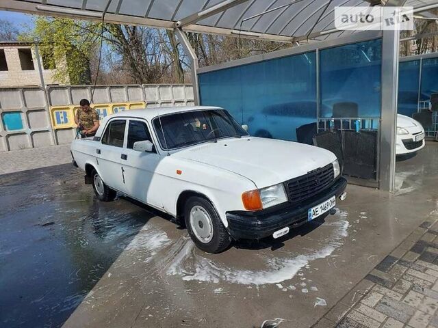Белый ГАЗ 31029 Волга, объемом двигателя 2.4 л и пробегом 569 тыс. км за 700 $, фото 1 на Automoto.ua