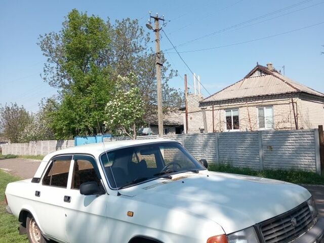 Белый ГАЗ 31029 Волга, объемом двигателя 2.4 л и пробегом 70 тыс. км за 1185 $, фото 1 на Automoto.ua