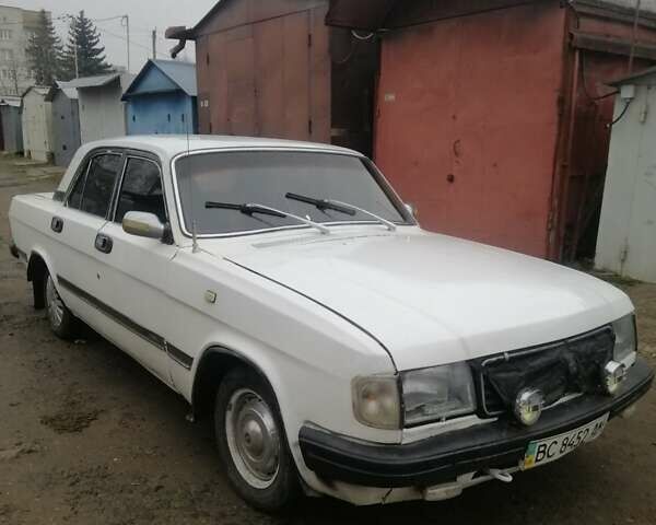 Белый ГАЗ 31029 Волга, объемом двигателя 2.4 л и пробегом 50 тыс. км за 900 $, фото 1 на Automoto.ua