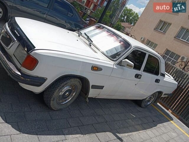 Белый ГАЗ 31029 Волга, объемом двигателя 2.45 л и пробегом 340 тыс. км за 1000 $, фото 1 на Automoto.ua