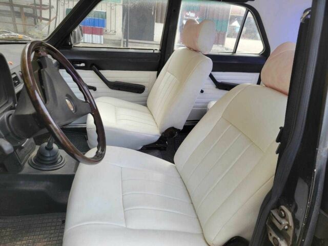 Черный ГАЗ 31029 Волга, объемом двигателя 2.4 л и пробегом 300 тыс. км за 953 $, фото 1 на Automoto.ua