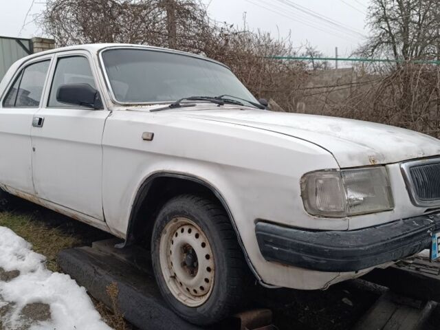 Белый ГАЗ 3110 Волга, объемом двигателя 2.3 л и пробегом 600 тыс. км за 932 $, фото 1 на Automoto.ua