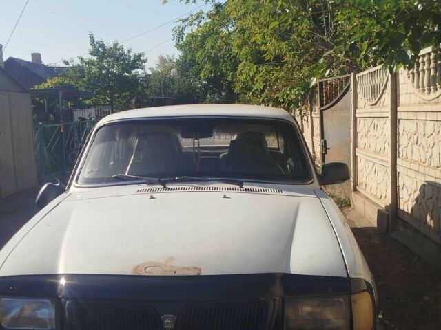 Белый ГАЗ 3110 Волга, объемом двигателя 0 л и пробегом 1000 тыс. км за 356 $, фото 1 на Automoto.ua