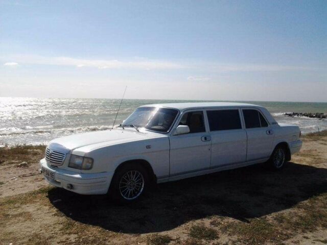 Белый ГАЗ 3110 Волга, объемом двигателя 2.3 л и пробегом 100 тыс. км за 4000 $, фото 1 на Automoto.ua