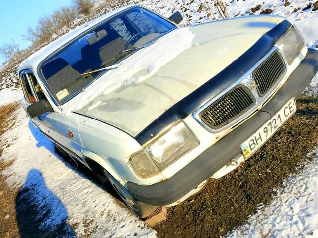 Белый ГАЗ 3110 Волга, объемом двигателя 2.4 л и пробегом 50 тыс. км за 922 $, фото 1 на Automoto.ua