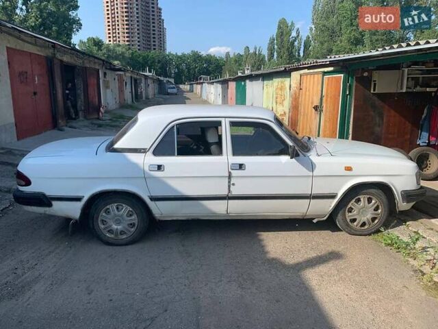 Білий ГАЗ 3110 Волга, об'ємом двигуна 2.4 л та пробігом 148 тис. км за 1200 $, фото 1 на Automoto.ua