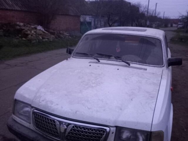 Білий ГАЗ 3110 Волга, об'ємом двигуна 2.4 л та пробігом 120 тис. км за 592 $, фото 1 на Automoto.ua