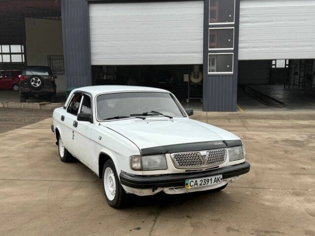 Белый ГАЗ 3110 Волга, объемом двигателя 2.4 л и пробегом 155 тыс. км за 550 $, фото 1 на Automoto.ua