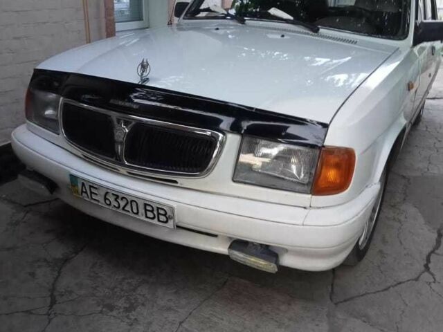 Белый ГАЗ 3110 Волга, объемом двигателя 2.5 л и пробегом 135 тыс. км за 2130 $, фото 1 на Automoto.ua