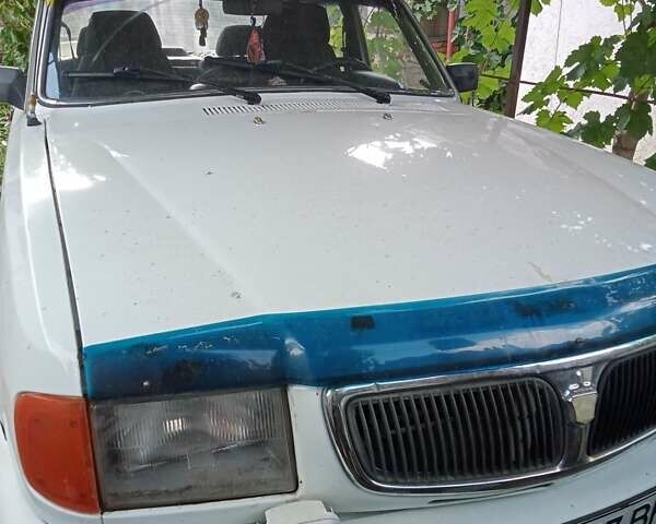 Білий ГАЗ 3110 Волга, об'ємом двигуна 2.4 л та пробігом 300 тис. км за 1100 $, фото 1 на Automoto.ua