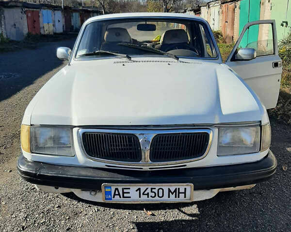 Білий ГАЗ 3110 Волга, об'ємом двигуна 2.45 л та пробігом 150 тис. км за 1600 $, фото 1 на Automoto.ua