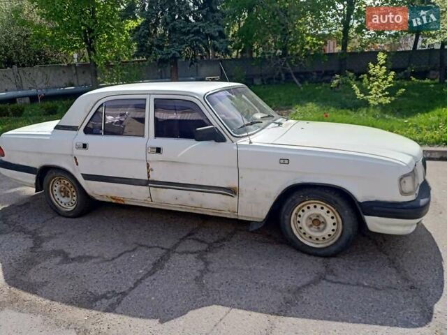 Белый ГАЗ 3110 Волга, объемом двигателя 2.4 л и пробегом 177 тыс. км за 900 $, фото 1 на Automoto.ua