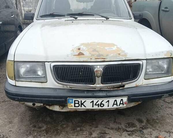 Білий ГАЗ 3110 Волга, об'ємом двигуна 2.5 л та пробігом 130 тис. км за 1200 $, фото 1 на Automoto.ua