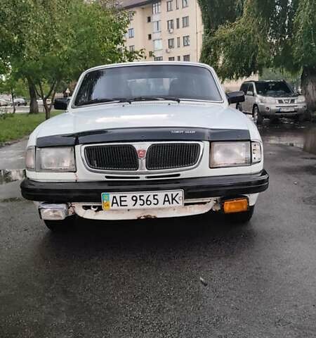 Белый ГАЗ 3110 Волга, объемом двигателя 2.3 л и пробегом 147 тыс. км за 1100 $, фото 1 на Automoto.ua