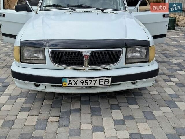Белый ГАЗ 3110 Волга, объемом двигателя 2.45 л и пробегом 100 тыс. км за 1000 $, фото 1 на Automoto.ua