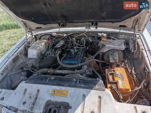 Білий ГАЗ 3110 Волга, об'ємом двигуна 2.45 л та пробігом 196 тис. км за 1000 $, фото 1 на Automoto.ua