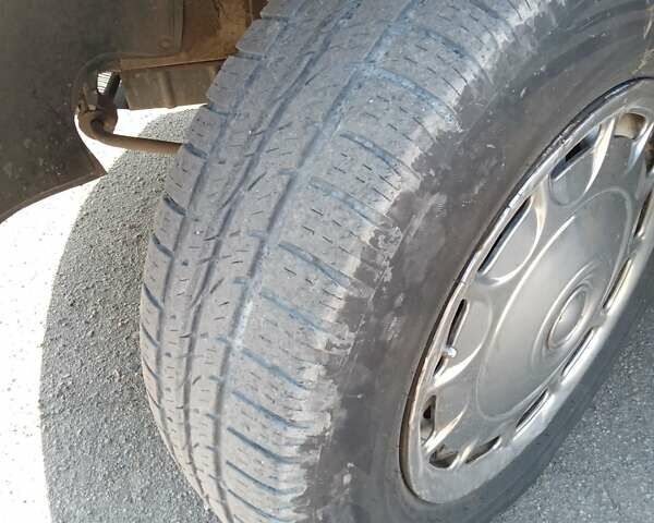 Білий ГАЗ 3110 Волга, об'ємом двигуна 2.3 л та пробігом 196 тис. км за 2500 $, фото 1 на Automoto.ua