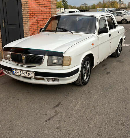 Белый ГАЗ 3110 Волга, объемом двигателя 2.3 л и пробегом 173 тыс. км за 831 $, фото 1 на Automoto.ua