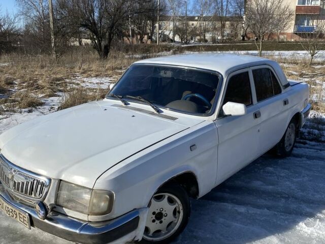 Белый ГАЗ 3110 Волга, объемом двигателя 2.4 л и пробегом 333 тыс. км за 464 $, фото 1 на Automoto.ua