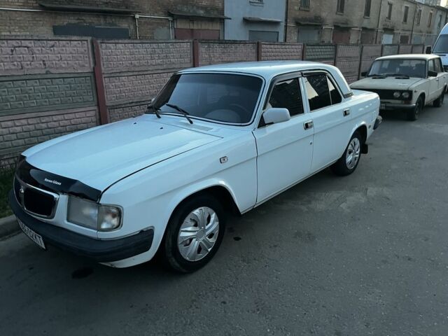 Белый ГАЗ 3110 Волга, объемом двигателя 2.3 л и пробегом 21 тыс. км за 3500 $, фото 1 на Automoto.ua
