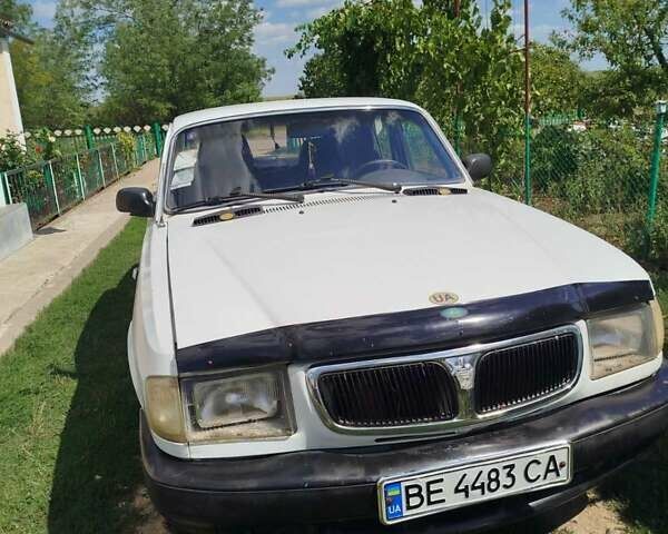 Белый ГАЗ 3110 Волга, объемом двигателя 2.45 л и пробегом 123 тыс. км за 1000 $, фото 1 на Automoto.ua