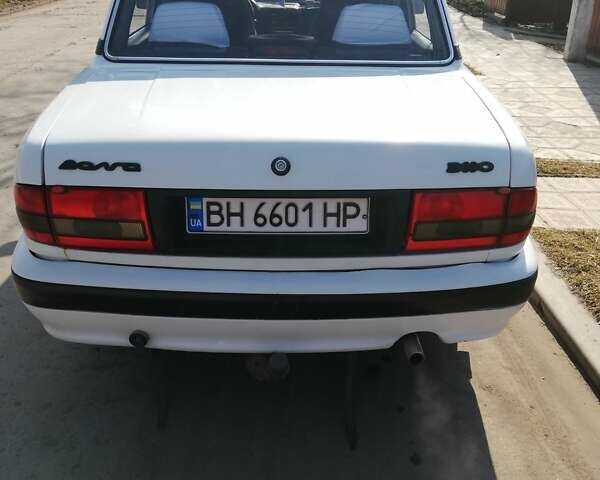 Белый ГАЗ 3110 Волга, объемом двигателя 2.4 л и пробегом 224 тыс. км за 2300 $, фото 1 на Automoto.ua