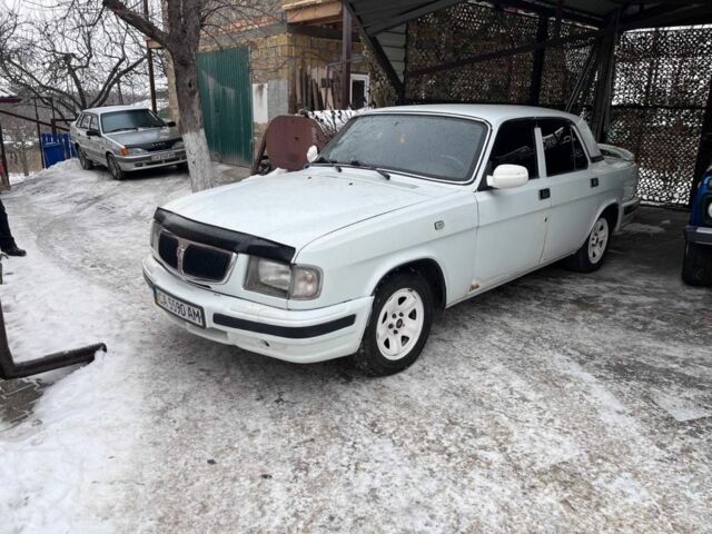 Белый ГАЗ 3110 Волга, объемом двигателя 2.4 л и пробегом 143 тыс. км за 1400 $, фото 1 на Automoto.ua