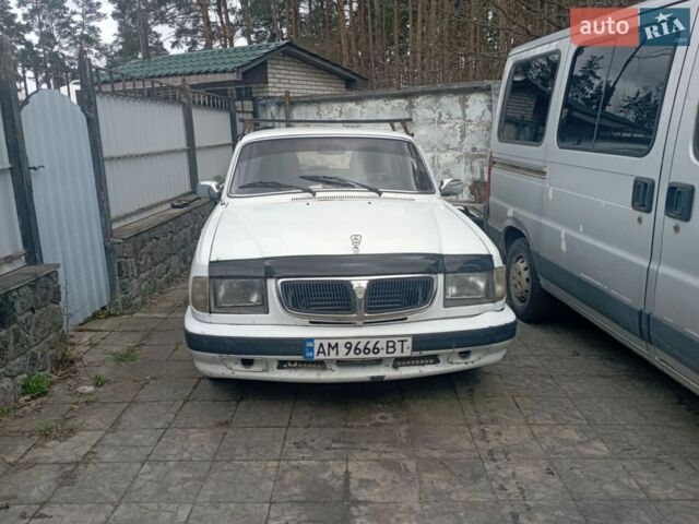 Белый ГАЗ 3110 Волга, объемом двигателя 2.5 л и пробегом 165 тыс. км за 1500 $, фото 1 на Automoto.ua