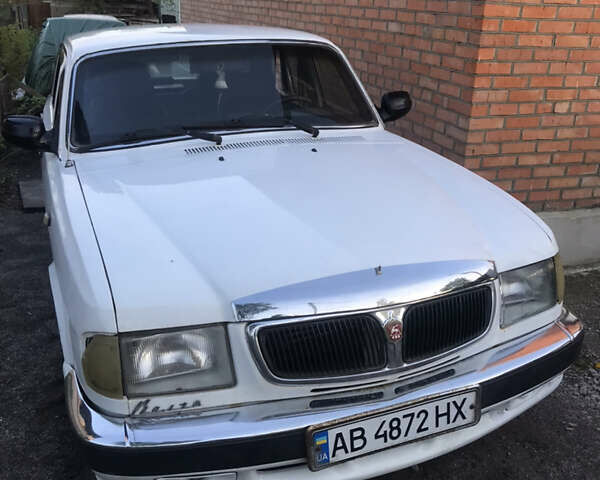Белый ГАЗ 3110 Волга, объемом двигателя 2.3 л и пробегом 251 тыс. км за 2300 $, фото 1 на Automoto.ua