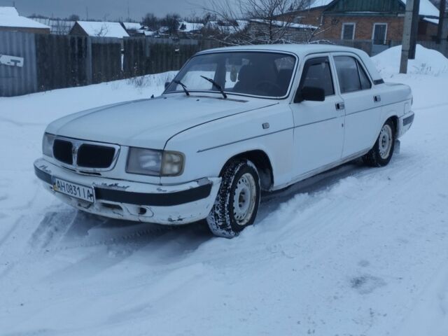 Белый ГАЗ 3110 Волга, объемом двигателя 2.5 л и пробегом 1 тыс. км за 1000 $, фото 1 на Automoto.ua