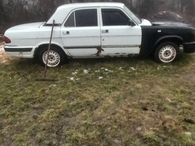 Белый ГАЗ 3110 Волга, объемом двигателя 2.4 л и пробегом 170 тыс. км за 500 $, фото 1 на Automoto.ua