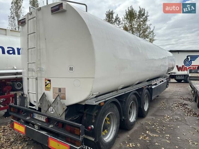 Белый ГАЗ 3110 Волга, объемом двигателя 2.45 л и пробегом 666 тыс. км за 13700 $, фото 1 на Automoto.ua