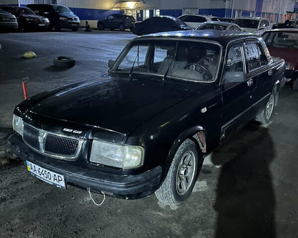 Черный ГАЗ 3110 Волга, объемом двигателя 2.4 л и пробегом 252 тыс. км за 750 $, фото 1 на Automoto.ua