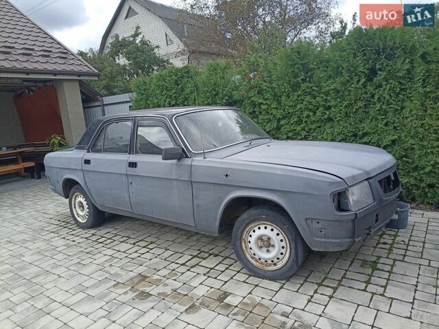Чорний ГАЗ 3110 Волга, об'ємом двигуна 2.4 л та пробігом 372 тис. км за 600 $, фото 1 на Automoto.ua