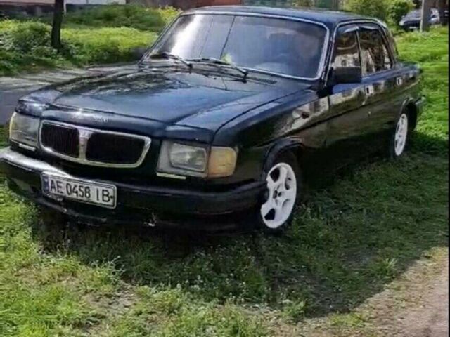 Черный ГАЗ 3110 Волга, объемом двигателя 2.4 л и пробегом 300 тыс. км за 1000 $, фото 1 на Automoto.ua
