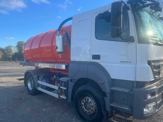 ГАЗ 3110 Волга, объемом двигателя 2.45 л и пробегом 0 тыс. км за 42000 $, фото 1 на Automoto.ua