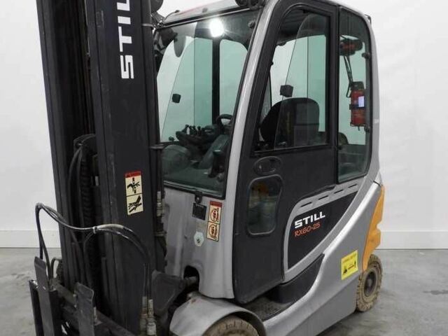 ГАЗ 3110 Волга, объемом двигателя 2.45 л и пробегом 0 тыс. км за 13649 $, фото 1 на Automoto.ua