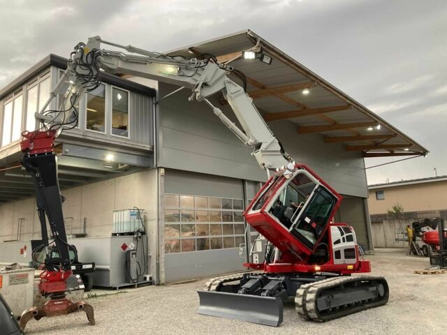 ГАЗ 3110 Волга 2020 у Мукачеве на Automoto.ua ГАЗ 3110 Волга, об'ємом двигуна 2.45 л та пробігом 0 тис. км за 175411 $, фото 1 на Automoto.ua